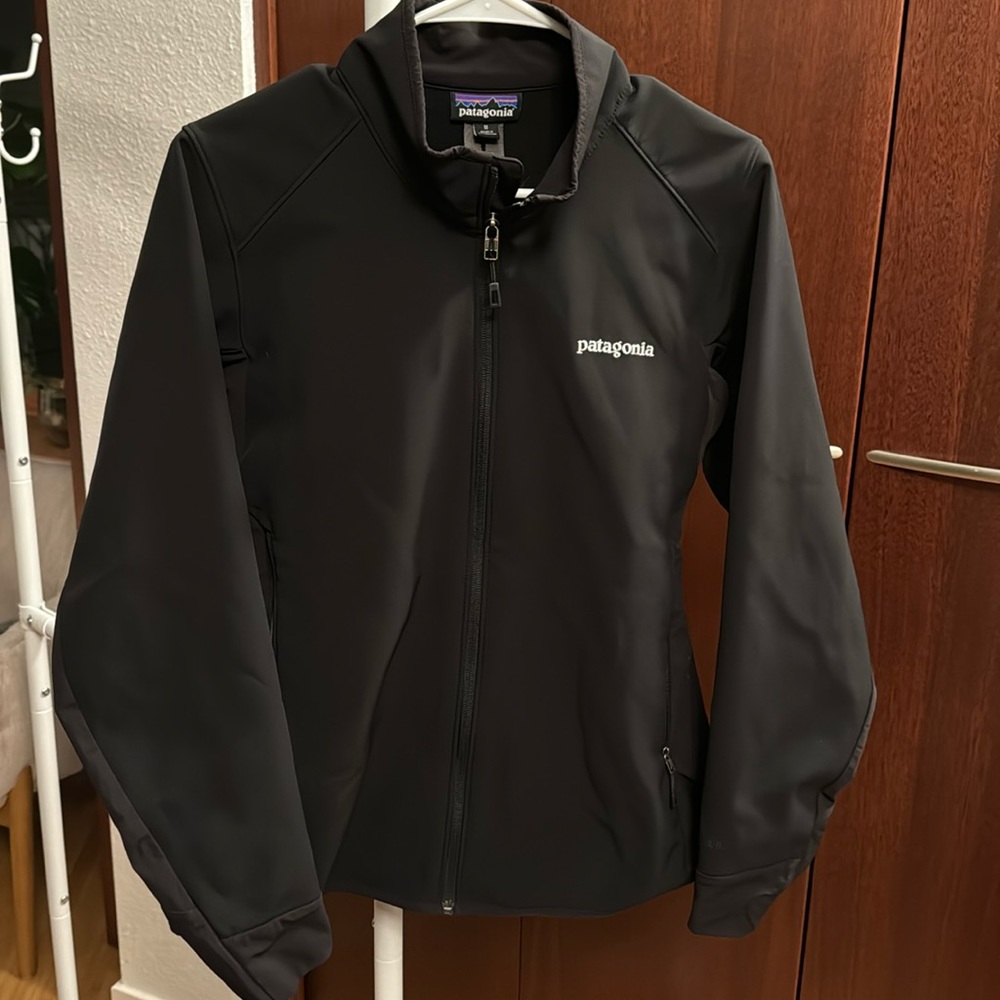 Patagonia shell jacket